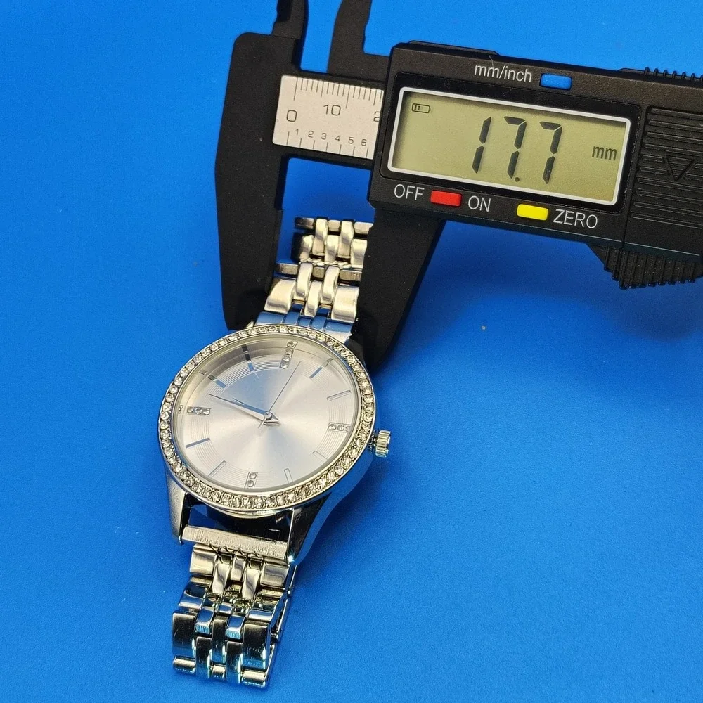 Vintage‎ Folio 38mm Women's Quartz Fashion Watch Rhinestone Bezel New W/ Box